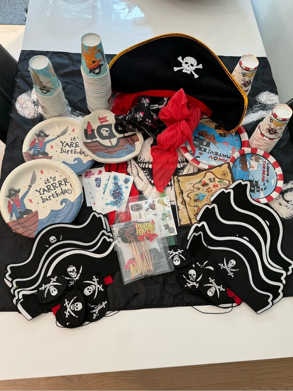 N/A complete pirate